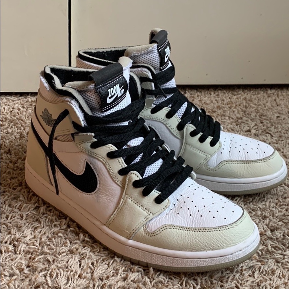 Wmns Air Jordan 1 High Zoom Comfort ‘Light Bone’
